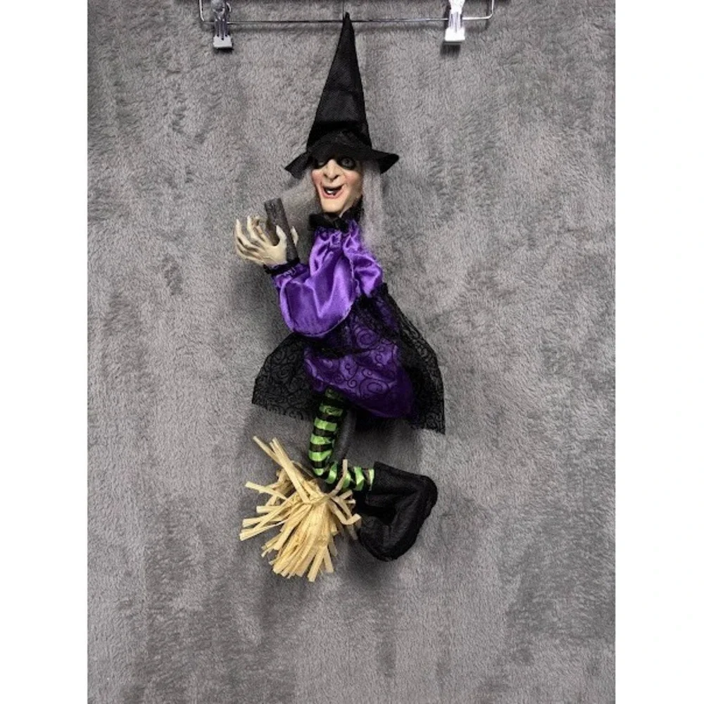 Sunstar Industries 2014 The Gothic Collection Animated Witch‎ Halloween Decor